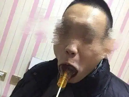 搞笑集锦神出现在我的面前问我想不想少奋斗十年我说想  搞笑集锦神出现在我的面前问我想不想少奋斗十年我说想