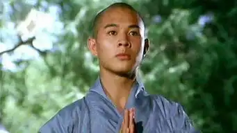  55岁李连杰接受采访状态好,幽默回应被死亡被残废谣言