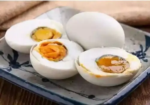  鸡蛋鸭蛋鹅蛋鹌鹑蛋,哪种营养高医生这3种蛋切莫多吃