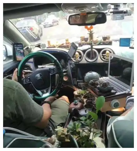 着急搞笑图片车主