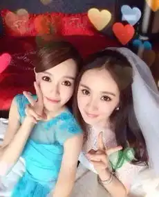 baby为杨幂庆生,配图却裁掉倪妮,网友终究是塑料姐妹情  baby为杨幂庆生,配图却裁掉倪妮,网友终究是塑料姐妹情