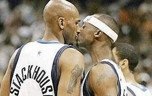  nba最容易让人误会的8张照片,姚麦偷瞄美女杜兰特满头白发