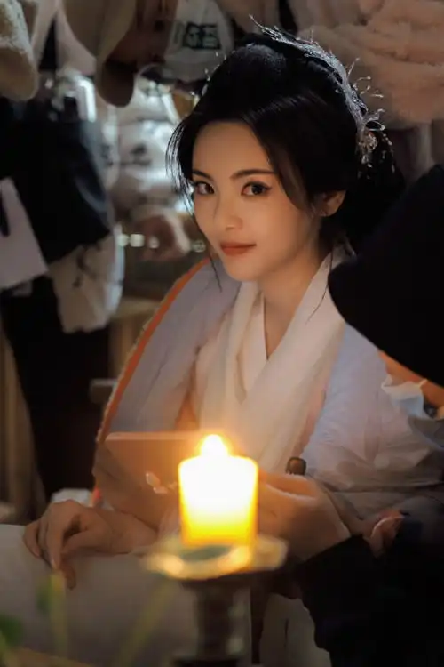  杨超越新剧剧照曝光古装造型温婉动人