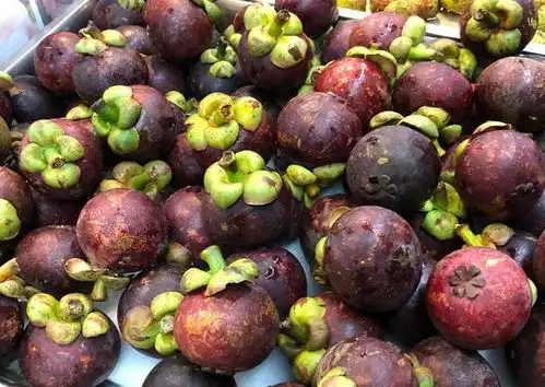  山竹就要买6瓣的,肉多核小味道好,学会这1招,一挑一个准