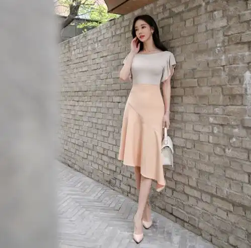  鲜奶焦糖色细润柔肤雅典长裙