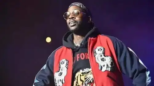 男装印花当道的时代,你怎能没有一件在手呢  男装印花当道的时代,你怎能没有一件在手呢