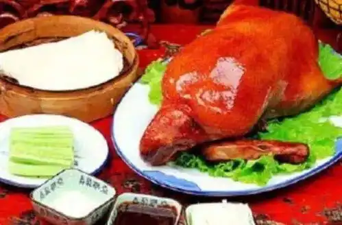  韩国人在中国吃烤鸭,结账时傻眼这算错钱了吧网友这就是中国