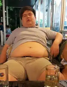  爱情真伟大男子为追女友怒减150斤秒变型男