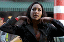 搞笑gif趣图妹子,你这碗怎么越看越眼熟呢  搞笑gif趣图妹子,你这碗怎么越看越眼熟呢