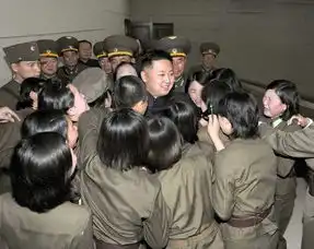  为国献身的女人朝韩两国女兵对比