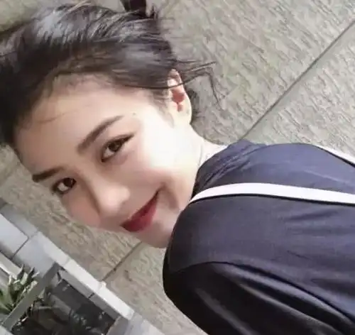  女生朋友圈有这3个特征,88是渣女,尤其是第2
