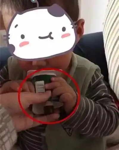 这张照片火了炸出一堆被爸妈套路过的网友,看完笑喷  这张照片火了炸出一堆被爸妈套路过的网友,看完笑喷