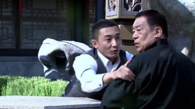 子轩以为俩人暗中较劲,老爷子说都不堪入目,简直太搞笑了  子轩以为俩人暗中较劲,老爷子说都不堪入目,简直太搞笑了