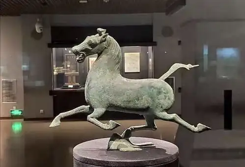 搬运爆组马踏飞燕不发正面是有原因的  搬运爆组马踏飞燕不发正面是有原因的