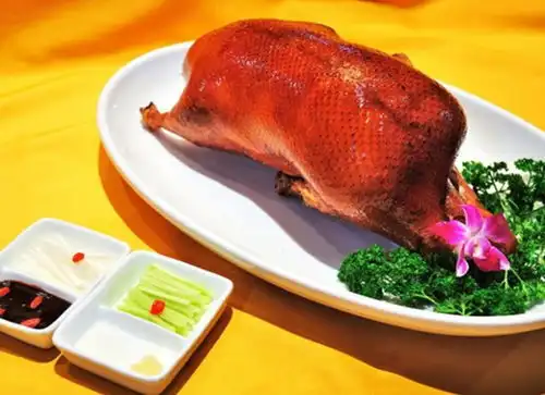  烤鸭是怎么做的,难不难呢好吃不,教你一下