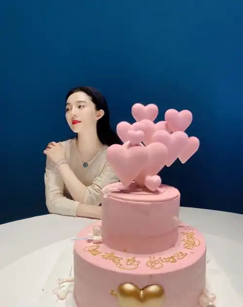  范冰冰40岁生日杨天真送祝福,好姐妹张钧甯,却没任何表示