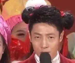  盘点那些明星的错位照片,这也太搞笑了吧