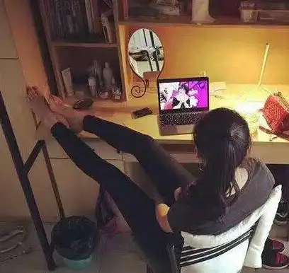  搞笑图片笑话段子宿舍妹子的日常