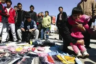  世界冠军双脚被练废,退役后卖金牌摆地摊,孩子搞体育就打断腿