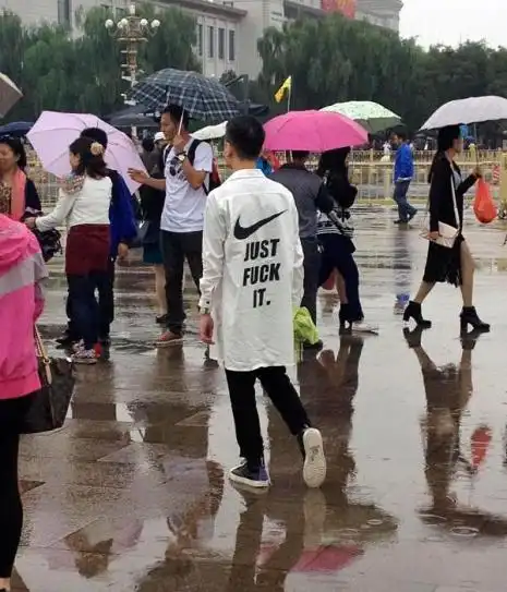  全球搞笑趣图分享第一波,女性专用车位