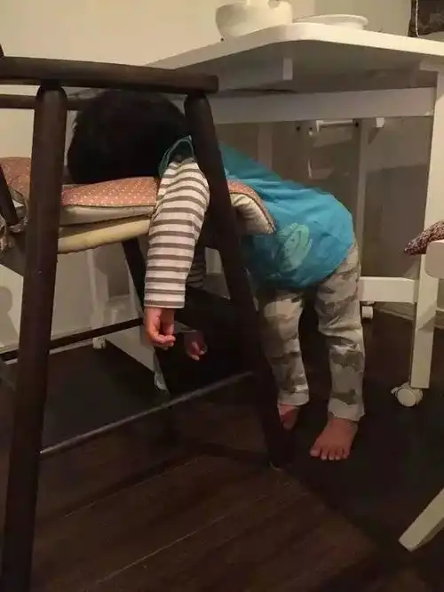  搞笑gif动态图马化腾我有十亿小学生做后盾,谁能比我牛