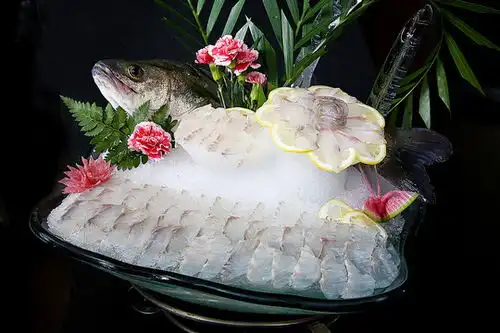  顺德鱼生