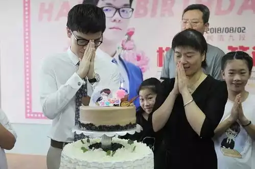  柯洁喜迎21岁生日现场提问柯式幽默爆笑全场