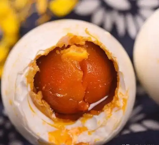  今日秘籍绿豆爽,咸鸭蛋,洋葱秋老虎