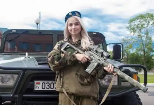  看完美国女兵训练,再看看俄罗斯女兵训练,才知道差距有多大