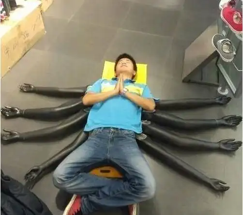 搞笑gif他先加的我,然后让我猜他是谁  搞笑gif他先加的我,然后让我猜他是谁