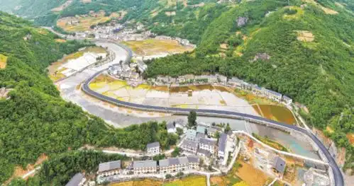 郧西脱贫攻坚铿锵前行逐梦小康 郧西脱贫攻坚铿锵前行逐梦小康