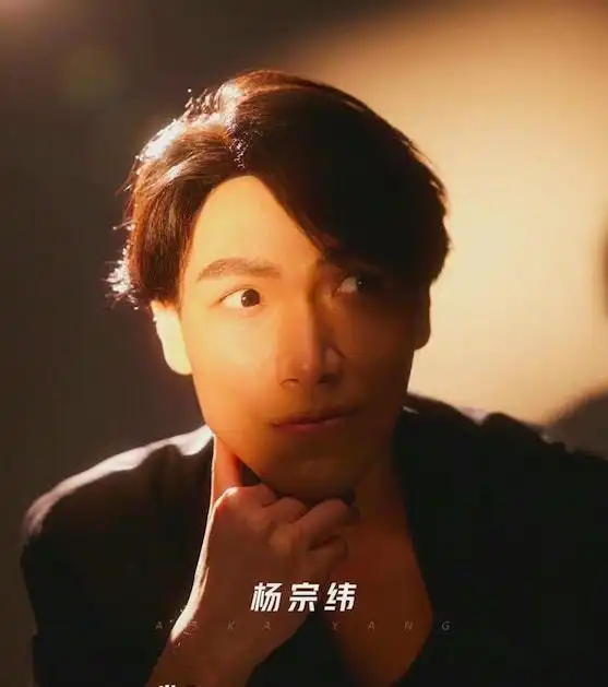 追光吧哥哥第二季来袭,张卫健带领老艺人坐镇,哥哥质量不如隔壁  追光吧哥哥第二季来袭,张卫健带领老艺人坐镇,哥哥质量不如隔壁