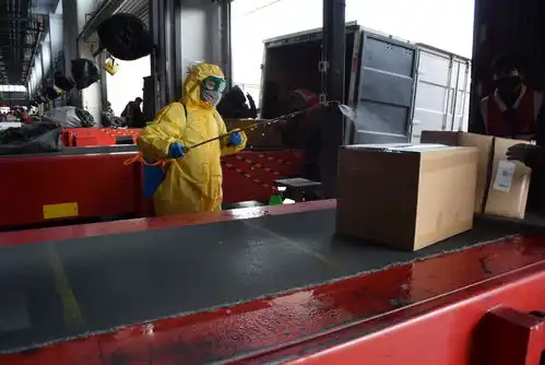  天津快递企业复工忙,快递小哥送货忙