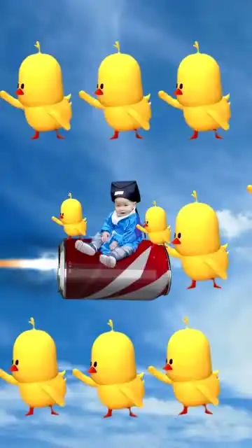  爆笑今天的小黄鸭有点皮