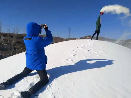  五彩风车浪漫冰雪百变草垛...这地方太好玩了,让我们一起期待