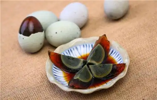 皮蛋坏了怎么辨别图片