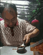  搞笑妹子你是有多爱高跟鞋啊,竟然把高跟鞋摆成这样
