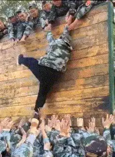 爆笑gif图片收废品,我是认真的  爆笑gif图片收废品,我是认真的