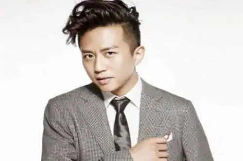 娱记上线古力娜扎和张翰杨洋不受贾士凯管控黄轩咖位上不去陈坤脾气不好邓超宣传  娱记上线古力娜扎和张翰杨洋不受贾士凯管控黄轩咖位上不去陈坤脾气不好邓超宣传