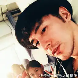  张伦硕晒与小女儿合照,8岁考拉已亭亭玉立,父女俩搞怪扮丑超温馨