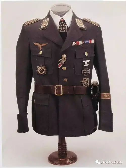 纳粹把制服弄那么帅,不就是出来开个炮,还想干啥  纳粹把制服弄那么帅,不就是出来开个炮,还想干啥