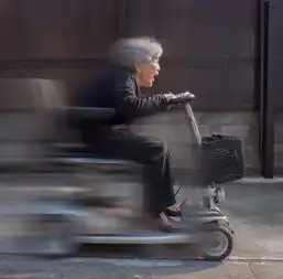 当dj玩摄影做潮人这群硬核奶奶也太燃了吧  当dj玩摄影做潮人这群硬核奶奶也太燃了吧