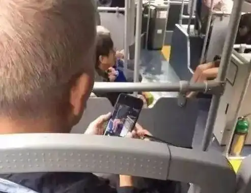 每日一笑猫咪的用处大概就是这样了吧  每日一笑猫咪的用处大概就是这样了吧