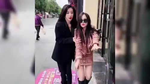 最佳损友整蛊恶搞,真是防不胜防,实在是太坏了  最佳损友整蛊恶搞,真是防不胜防,实在是太坏了