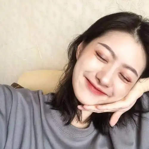  头像算是个半有趣的人