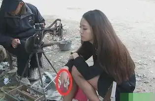  爆笑gif图男不养猫是有原因的,看这伤可怜人