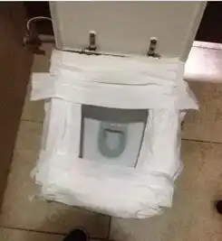  搞笑图片花8000块从黑市买只大熊猫,杯具了