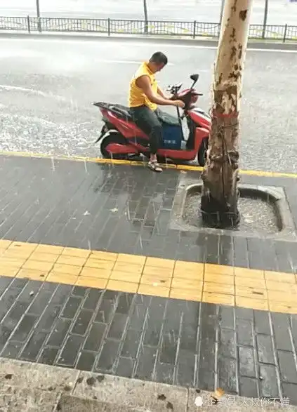  搞笑gif趣图崔男朋友去做饭,一句口误食欲全无