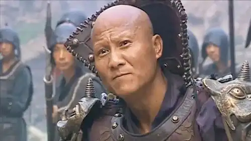  江湖魔头打败少林高手铁头功,竟敢让方丈下跪,不料自讨苦吃