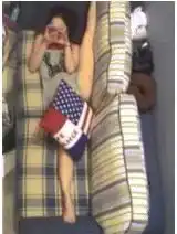  搞笑gif趣图美女,这就是传说中的一言不合就劈叉